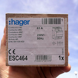 Модульный контактор HAGER ESC464